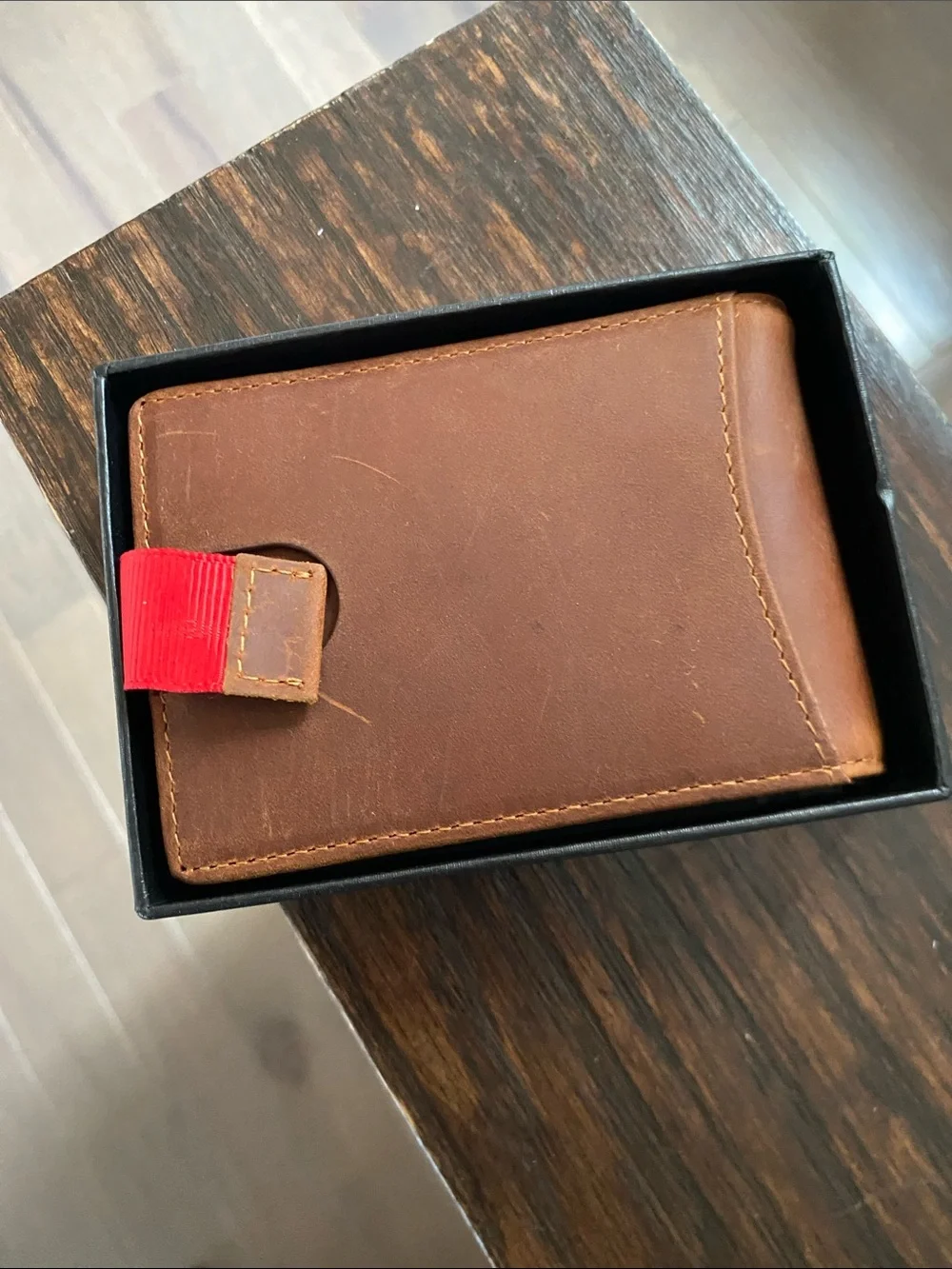 Leather Wallet with Air Tag compartment